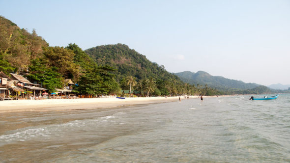 White Sand Beach auf Koh Chang in Thailand