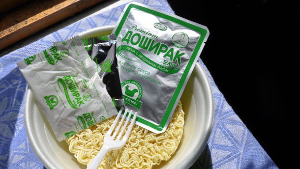 Bild: Instant Nudelsuppe in der Transsib